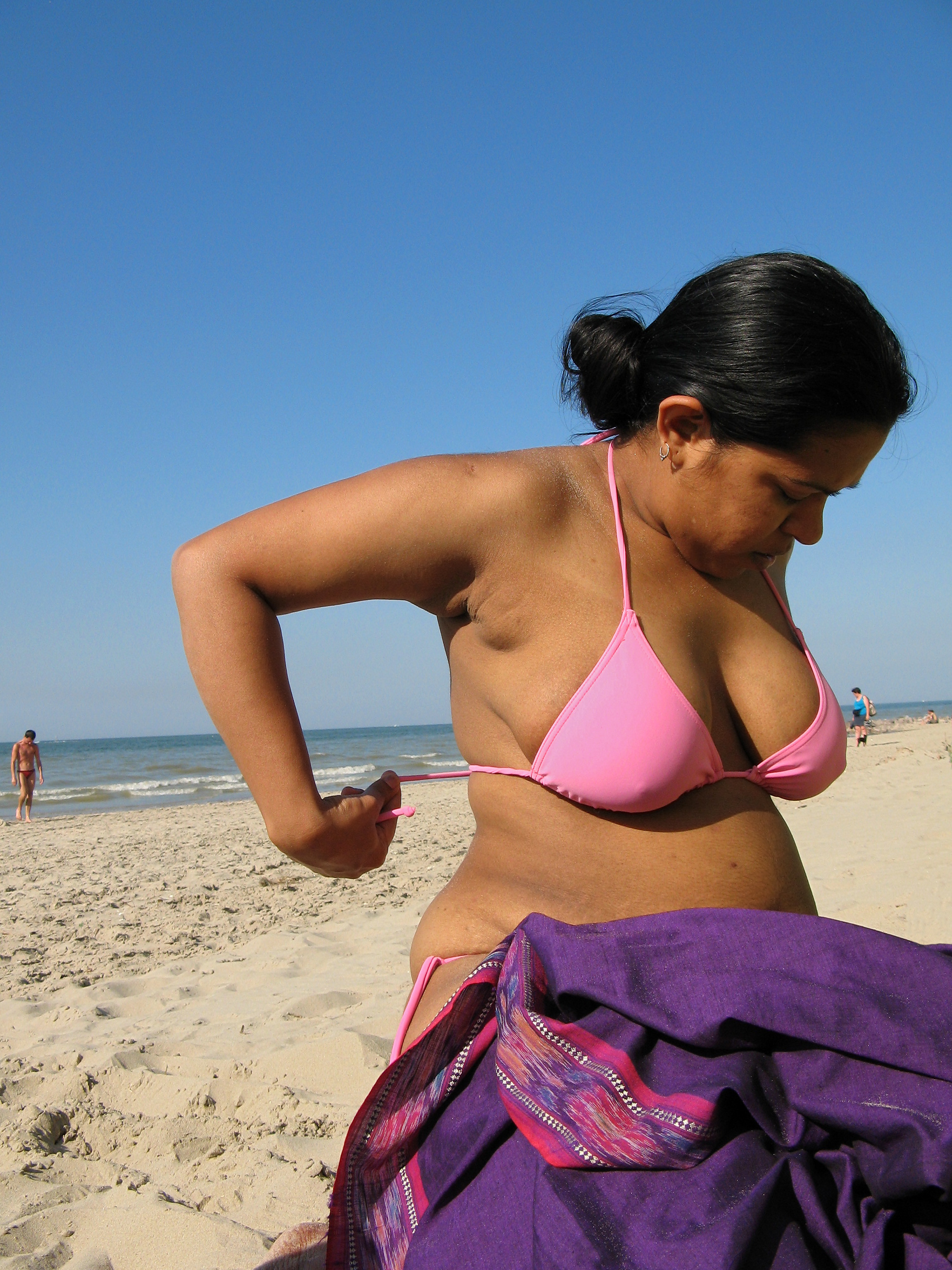 Indian Wife Imagefap - Amateur Indian Wife Wearing Bikini - TGP gallery #435434